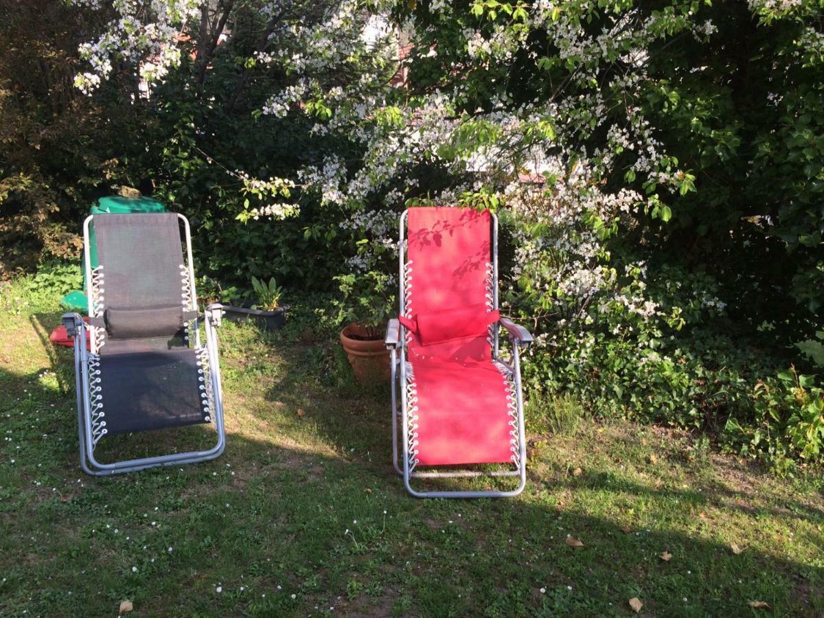 Schones Zimmer In Gimmeldingen/ Konigsbach Neustadt an der Weinstraße Exterior foto